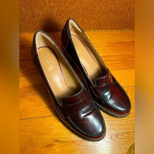 Clarks Tarah Grace Burgundy Pump - Size 8